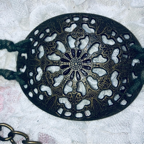 Vintage Elegant Brown and Cream Chain Belt with medallion in middle, 46” long - Picture 2 of 8